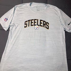 Men's Short Sleeved Nike Dri Fit Steelers Shirt, Size XXL